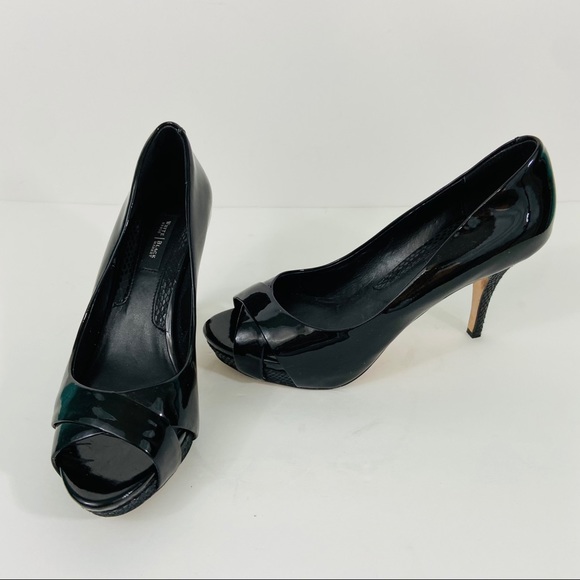 WHBM BLACK SHOES - Picture 3 of 10